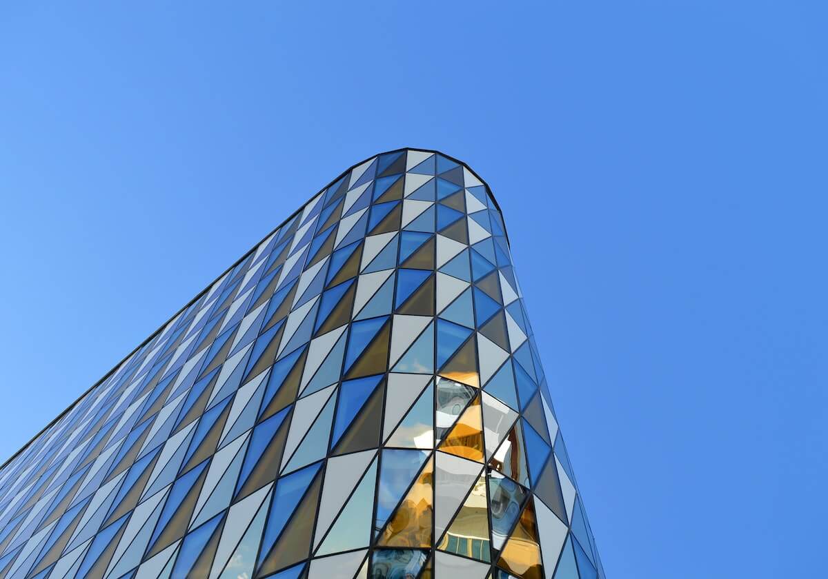 在线娱乐-严益唯：苏宁乱拳能打死老师傅吗？